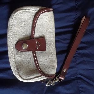 Dooney & Bourke wristlet